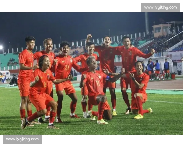 中国男足迎战缅甸队热身赛检验新阵容与年轻力量冲击胜利提升士气