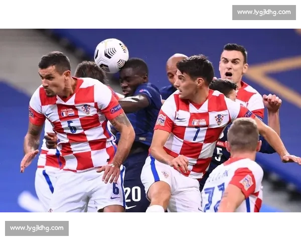丹麦对阵捷克焦点之战欧洲赛场实力与战术全面解析赛前前瞻与走势研判