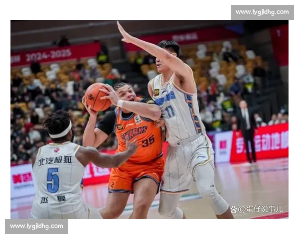 CBA焦点之战广东男篮对决北京男篮季后赛席位生死较量关键之夜