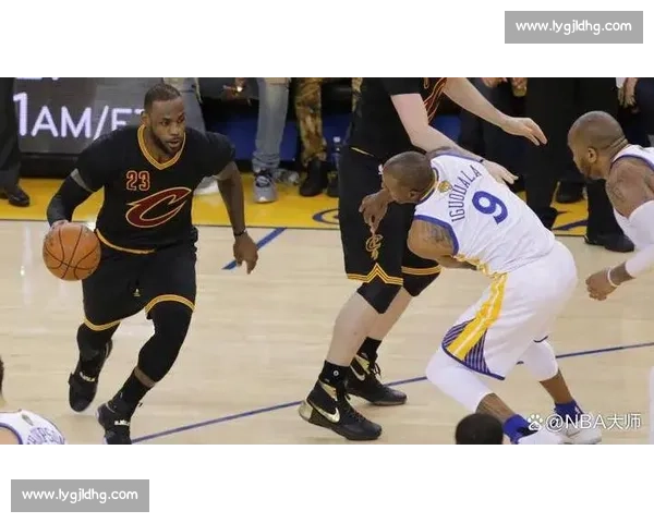 2012年NBA总决赛热火对决雷霆王朝碰撞的历史瞬间回顾 2012年NBA总决赛热火对决雷霆王朝碰撞的历史瞬间回顾